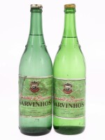 Lote 36 - AGUARDENTE SARVINHOS - 2 garrafas de Aguardente Bagaceira, Sociedade dos Vinhos de Leiria, (1000ml - 44%vol.)