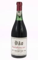 Lote 55 - DÃO CONSTANTINO 1967 - Garrafa de Vinho Tinto, Dão Região Demarcada, Garrafeira 1967, S.V.P. Constantino, Vila Nova de Gaia, (750ml)