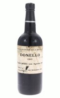 Lote 102 - PORTO DONELLO 1911 - Garrafa de Vinho do Porto, Donello 1911, engarrafado em Agosto de 1914, Refrdo e engarrafado em Setembro 1931, Adriano Ramos Pinto, (750ml)