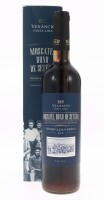 Lote 139 - MOSCATEL VENÂNCIO COSTA LIMA RESERVA DA FAMÍLIA 2015 - Garrafa de Vinho Moscatel Roxo de Setúbal DOC., Reserva da Família 2015, Venâncio da Costa Lima, Quinta do Anjo, (750ml - 17%vol.). Nota: em caixa de cartão original