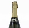 Lote 150 - CHAMPAGNE MOET & CHANDON - Garrafa de Champagne Francês, Brut Imperial, Moët et Chandon Epernay, França (750ml - 12% vol.). Nota: garrafa idêntica à venda por € 49.90. Consultar valor indicativo em https://www.garrafeiranacional.com/champagne-m - 4