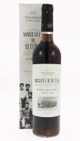 Lote 163 - MOSCATEL VENÂNCIO COSTA LIMA RESERVA DA FAMÍLIA 5 ANOS - Garrafa de Vinho Moscatel de Setúbal DOC., Reserva da Família 5 Anos, Venâncio da Costa Lima, Quinta do Anjo, (750ml - 17%vol.). Nota: em caixa de cartão original