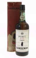 Lote 193 - PORTO SANDEMAN - Garrafa de Vinho do Porto, Tawny, 3 Cruzes, Sandeman & Cº, (750ml). Nota: garrafa antiga, em caixa de cartão original