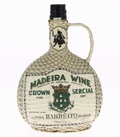 Lote 293 - MADEIRA BARBEITO - Garrafa empalhada de Vinho da Madeira, Crown Secial, Fine Dry, Vinhos Barbeito, Funchal, (750ml)