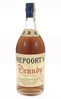 Lote 454 - BRANDY NIEPOORT'S - Garrafa de Fine Brandy, Three Castles, Niepoort & Cª, (940ml aprox.). Nota: rótulo danificado