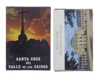 Lote 103 - POSTAIS ILUSTRADOS - 2 conjuntos de postais sendo 1 conjunto de 16 postais do Palácio Pavlovsk em São Petersburgo e 1 conjunto de 12 postais de Santa Cruz del Valle de Los Caidos em Espanha. Dim: 9,5x14 cm e 10,5x15 cm respectivamente