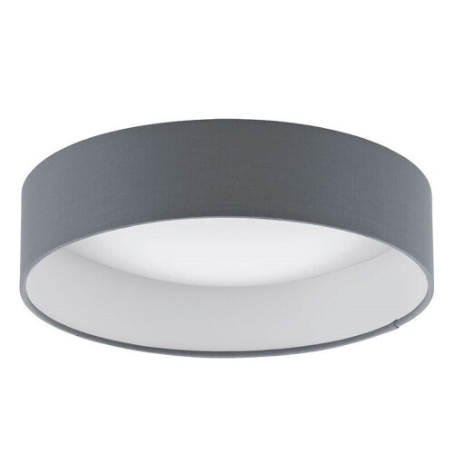 Lote 91 - Candeeiro de teto PALOMARO LED. O mesmo apresenta uma elegante cúpula de tecido tule e um discreto painel de luz em plástico branco. Equipado com LEDs integrados, oferece uma iluminação suave de luz branca quente, ideal para criar ambientes acol