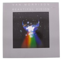 Lote 133 - VAN MORRISON - "BEAUTIFUL VISION" - Disco de vinil, LP de 33 rpm, de 1982, editora Mercury, capa em bom estado e disco sem sinais de uso. Editado na Alemanha