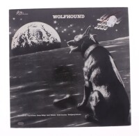 Lote 198 - WOLFHOUND - "ANOTHER MOON SONG" - Disco de vinil, LP de 33 rpm, de 1984, editora Jeton. Capa em bom estado (com etiqueta de preço) e disco sem sinais de uso. Inclui encarte original. Fabricado e editado na Alemanha