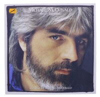 Lote 227 - MICHAEL McDONALD - "SWEET FREEDOM - THE BEST OF MICHAEL McDONALD" - Disco de vinil, LP de 33 rpm, de 1986, editora WB, capa em bom estado com alguns sinais de uso e disco sem sinais de uso. Editado na Holanda