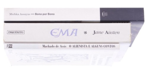 Lote 35 - LIVROS - Conjunto de 3 livros de capa brochura, com os seguintes títulos "O alienista e alguns contos", por Machado de Assis, edição Clube do Autor, S.A., "Histórias Rocambolescas da história de Portugal", de Hilary Mantel, edição A esfera dos l