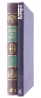 Lote 137 - LIVROS - Conjunto de 2 livros de capa dura com os seguintes títulos "As capitais da Europa", por Roland Goock, edição Circulo de Leitores e "História do mundo, vol.7 ", por José Pijoan, edição Publicações Alfa. Nota: com sinais de uso e armazen