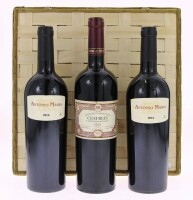 Lote 35 - GARRAFAS DE VINHO TINTO - 3 garrafas de Vinho Tnto sendo 1 garrafa de Cem Reis Reserva 2018, Herdade da Maroteira, (750ml - 16%vol.) e 2 garrafas de António Maria 2016, Francisco Nunes Garcia, (750ml - 16%vol.). Conjunto com um valor de venda de