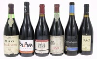 Lote 89 - GARRAFAS DE VINHO TINTO - 6 garrafas de vinho Tinto sendo 1 de Dão Adegas Cooperativas 1987, 1 de Dão Meia Encosta Reserva 1985, 1 de Porta dos Cavaleiros 2004, 1 de Grão Vasco Douro 2006, 1 de Dão terras de Penalva 2005 e 1 de Enigma Colheita S