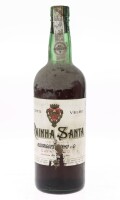 Lote 169 - PORTO RAINHA SANTA - Garrafa de Vinho do Porto Velho, Tinto Aloirado Doce, Rodrigues Pinho & Cª, Gaya, Porto, (750ml). Nota: garrafa antiga, rótulo danificado