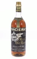 Lote 270 - BRANDY MACIEIRA - Garrafa de Royal Old Brandy, 5 Estrelas, Macieira & Cª, Lisboa, (1000ml - 40%vol.)