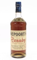 Lote 345 - BRANDY NIEPOORT'S - Garrafa de Fine Brandy, Three Castles, Niepoort & Cª, (750ml aprox.)