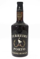 Lote 434 - PORTO FERREIRA - Garrafa de Vinho do Porto, Lacrima Christi, Ferreirinha, A.A. Ferreira, (750ml)