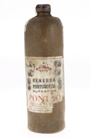 Lote 464 - GENEBRA PONTÃO - Garrafa de Genebra Portuguesa, Superfina, Vinícola do Pontão, Fogueira, (1000ml aprox.). Nota: garrafa cerâmica