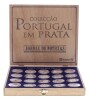 Lote 1 - COLECÇÃO PORTUGAL EM PRATA - Colecção de 20 medalhas em prata portuguesa 925 alusivas às 25 Cidades Capitais de Distrito. Anverso com o brasão da Cidade e reverso com um monumento emblemático da mesma. Peso total : 150 g (aprox.). Dim: 30 mm (diâ