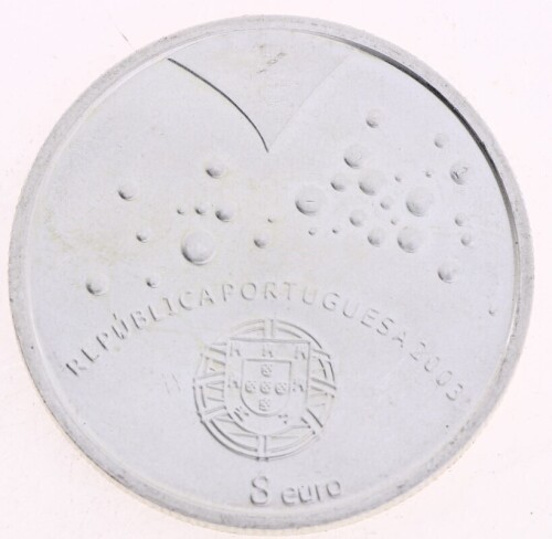 Lote 35 - PORTUGAL, MOEDA DE 8 EUROS EM PRATA 500, ANO 2003 - Moeda da República Portuguesa de 2003, "Futebol é Paixão". Peso indicativo: 21 g. Dim: 36 mm (diâmetro). Nota: sem classificação atribuída pela Oportunity Leilões, cabe ao licitante atribuir a 