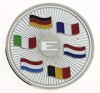 Lote 54 - EUROPA, MEDALHA EM PRATA 999 - Medalha em prata e esmaltes comemorativa dos 6 Países Fundadores da União Europeia. Peso: 20 g. Dim: 40 mm (diâmetro). Nota: com certificado, acondicionada em alvéolo próprio com estojo - 2