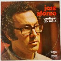 Lote 42 - ÁLBUM JOSÉ AFONSO - intitulado "cantigas do maio", editado pela Universal para o Círculo de Leitores em 1974, com o código Orlador 2049. Capa com pequenos defeitos e sinais de uso, disco com pequenos sinais de uso