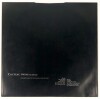 Lote 76 - COCTEAU TWINS DISCO DE VINIL BLUE BELL KNOLL - LP editado em 1988 pela 4AD, em edição limitada com o código CAD 807. Capa com pequenos sinais de uso, disco com mínimos sinais de uso - 4