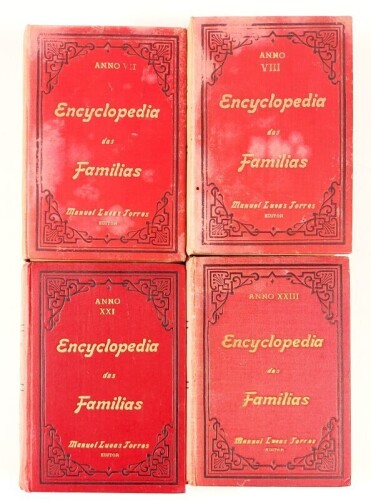 Lote 30 - ENCYCLOPEDIA DAS FAMÍLIAS. REVISTA DE INSTRUCÇÃO E RECREIO. 4 TOMOS - Directores-proprietários: Lucas & Filho; Fernando Mendes, Lisboa, Editor: Manuel Lucas Torres, 1893; 1894; 1907; 1909. 4 tomos. Ilustrações em extra-texto. Publicação muito cu