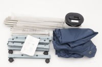 Lote 50 - NEWTEC, SECADOR DE ROUPA - Modelo Secadry XXL - Secador de roupa eléctrico. Com armário em tela azul e armação em metal e plástico com rodízios. Capacidade para 10 Kg de roupa. Dim: 165x71,5x40 cm. Secador idêntico à venda por € 99.99. Nota: em