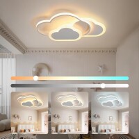 Lote 57 - Candeeiro de teto LED apresenta um design de nuvem encantador, tornando-o perfeito para quartos de crianças. Com uma fonte de luz LED de 42 W incorporada, proporciona 3200 lúmenes de brilho, ajustável através de um controlo remoto regulável com 