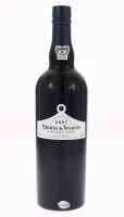 Lote 254 - PORTO QUINTA DO VESUVIO VINTAGE 2007 - Garrafa de Vinho do Porto, Vintage 2007, Engarrafado em 2009, Soc. Agrícola da Quinta do Vesuvio, Foz Côa, Alto Douro, (750ml - 20%vol.). Nota: garrafa idêntica à venda por € 102. Consultar valor indicativ