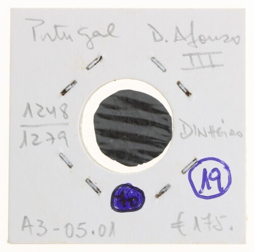 Lote 79 - PORTUGAL, MOEDA DE DINHEIRO, ANO 1248/1279 - Moeda da Monarquia Portuguesa de D. Afonso III de 1248/1279. Dim: 17 mm (aprox.). Nota: sem classificação atribuída pela Oportunity Leilões, cabe ao licitante atribuir a classificação e a valorização 