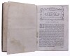 Lote 23 - "GAZETA DE MADRID", LIVRO - de 1º de enero de a 31 de diciembre de 1779 a encadernação de capa dura a castanho e cercadura dourada Nota: com sinais de uso, armazenamento e desgaste - 2