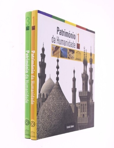 Lote 25 - PATRIMÓNIO DA HUMANIDADE, LIVROS - 2 volumes por AA. VV., sendo os volumes 1 e 3 da colecção, edição do Círculo de Leitores. Encadernações editoriais com sobrecapas. Dim: 29,5x28 cm