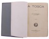 Lote 217 - CONJUNTO DE 4 LIVROS - Conjiunto composto por 2 livros "A Volta ao Mundo", (VOLS. 3 e 4), Livros antigos de 1913, por Conde Henri de la Vaux e Arnould Galopin e 2 livros "A TOSCA" (VOLS.1 e 2) - livro inspirado no notável drama de Victorien Sar - 2