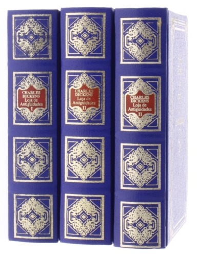 Lote 228 - "LOJA DE ANTIGUIDADES", LIVROS - conjunto de 3 volumes, por Charles Dickens, edição Ediclube, capas duras com cercadura a dourado.Nota: com sinais de armazenamento