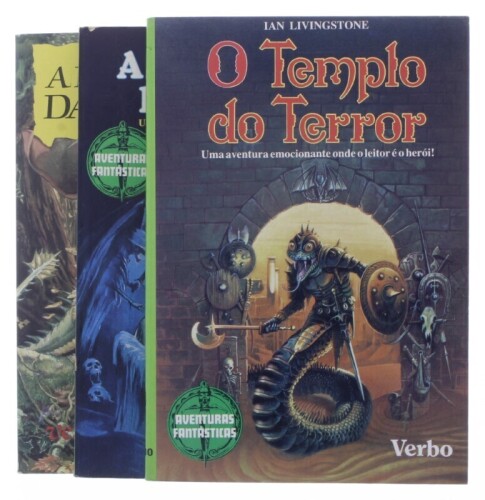 Lote 423 - "AVENTURAS FANTÁSTICAS, 3 VOLS", LIVROS - Conjunto composto pelos seguintes títulos "A feiticeira das neves", "O templo do terror" e "A floresta da morte" por Ian Livinston, edições Verbo, capas brochuras, ilustrados. Nota: com sinais de uso e