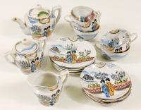 Lote 71 - SERVIÇO DE CHÁ EM PORCELANA JAPONESA - pintado à mão em policromia com senhoras japonesas vestidas de maneira tradicional diante de jardim, composto por bule, leiteira, açucareiro, cinco pratos de doce, cinco pires e cinco chávenas em porcelana 