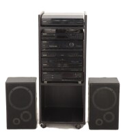 Lote 378 - PIONEER, APARELHAGEM COM MÓVEL - Conjunto de amplificador, equalizador, cassete dupla e leitor de cd duplo Modelo XD-Z53T, gira-discos modelo PL-X93, rádio com antena modelo F-Z93L e par de colunas de som. Móvel preto com rodízios. Dim: 37x36x3