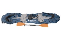 Lote 398 - SEVYLOR/DECATHLON, CAIAQUE INSUFLÁVEL AZUL - Caiaque insuflável modelo TAHAA KIT, para 2 pessoas, cor azul e preto, com 2 encostos, bomba de enchimento e 2 remos. Dim: 300 cm (aprox.). Nota: sinais de uso