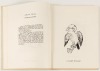 Lote 64 - MANUAL DO CURSO JURÍDICO DE 1959-1964 - AAVV, Lisboa, Faculdade de Direito da Universidade de Lisboa, 1964. Obra extremamente jocosa. Raríssimo. Extraordinárias caricaturas, nomeadamente do corpo docente, sob a temática das aves. Com dedicatória - 3