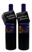 Lote 1842 - Duas garrafas de Vinho Tinto, da Região do Douro, Lavradores de Feitoria - Cheda, 2000, (13% vol. - 750 ml).