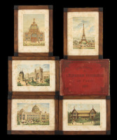 Lote 144 - SOUVENIR DE L'EXPOSITION UNIVERSELLE DE PARIS 1889 - Álbum com impressões a cores sobre papel estando 6 emolduradas e 12 soltas nas capas do álbum. Dim: 17x23 cm (capas). Nota: sinais de manuseamento e impressões destacadas da encadernação