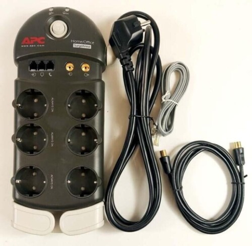 Lote 7 - PROTECTOR CONTRA PICOS DE TENSÃO SURGE ARREST - Protector contra picos de tensão Surge Arrest, com seis tomadas de corrente, com garantia vitalícia, com cabo de 2,4 m. Produto novo e nunca usado, na embalagem original, com manual de instruções. 