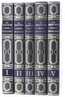 Lote 129 - OS MISERÁVEIS, COLECÇÃO - 5 Volumes. Por Vitor Hugo, Circulo de Leitores, 1983. Encadernação cartonada. Dim: 24x16 cm