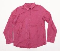 Lote 81 - UNITED COLORS OF BENETTON, CAMISA DE SENHORA - Em algodão cor de rosa. Tamanho M