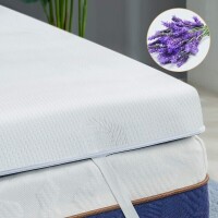 Lote 134 - edStory Double Topper 160x200 cm, com 8 cm de espessura, feito de espuma viscoelástica com aroma de lavanda. Topper de colchão corretor, projetado para melhorar o conforto do sono, com cantos elásticos para fixação perfeita. Ideal para proporci