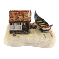 Lote 103 - CASA DA BEIRA LITORAL - Modelo em cerâmica de casa da Beira Litoral. Edição das Colecções Philae de 1995. Dim: 6x12x11 cm