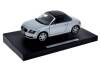 Lote 12 - Miniatura de automóvel Audi TT em base sem tampa da caixa. Dim: 22 cm. Notas: falta de um espelho retrovisor